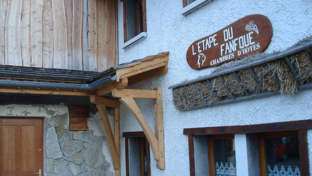 Hotel Etape De Fanfoue Chamrousse Esterno foto