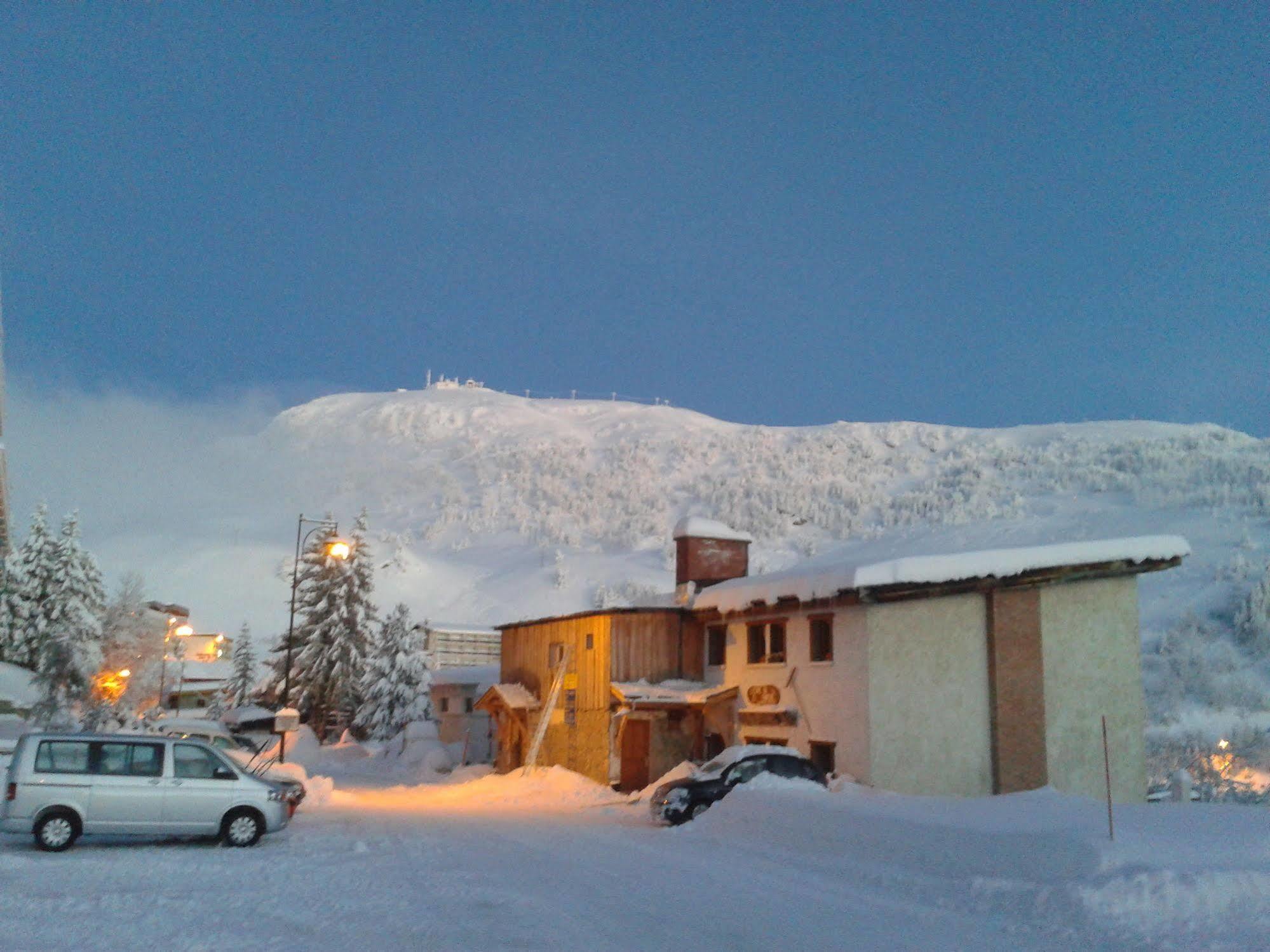 Hotel Etape De Fanfoue Chamrousse Esterno foto